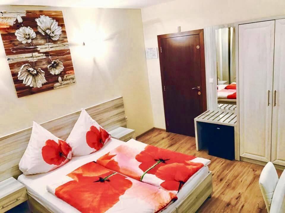 D Villa Mineralni Bani Ngoại thất bức ảnh